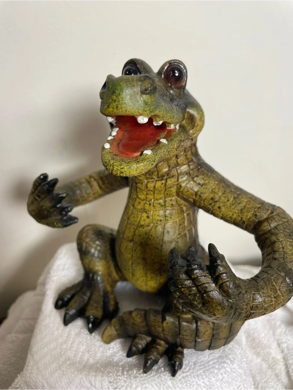 Vintage Cast Resin Alligator Crocodile Figurine Whimsical Reptile Decor 6.5
